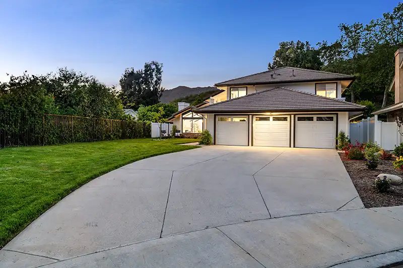 Concrete Contractors Novi Hero Background